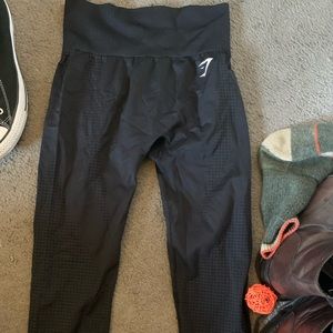 Black gym shark leggings